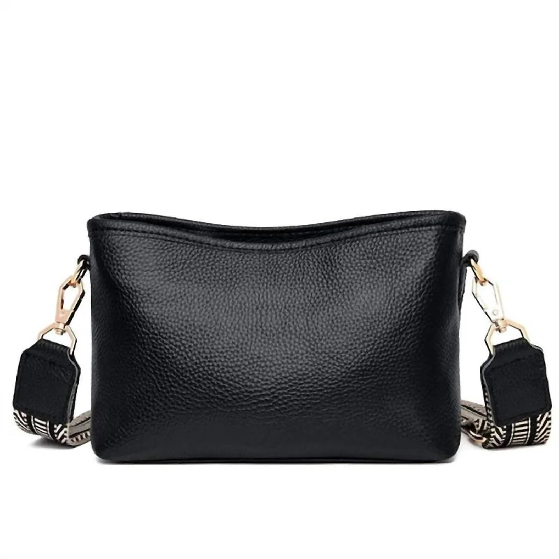 Ladies crossbody bag in travel size-Austin Crossbody Bag In Black