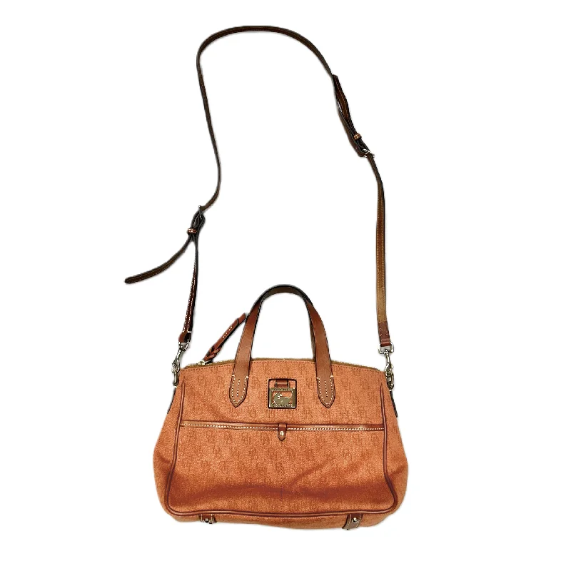 Ladies crossbody bag with textured leather-Crossbody Designer By Dooney And Bourke, Size: Medium