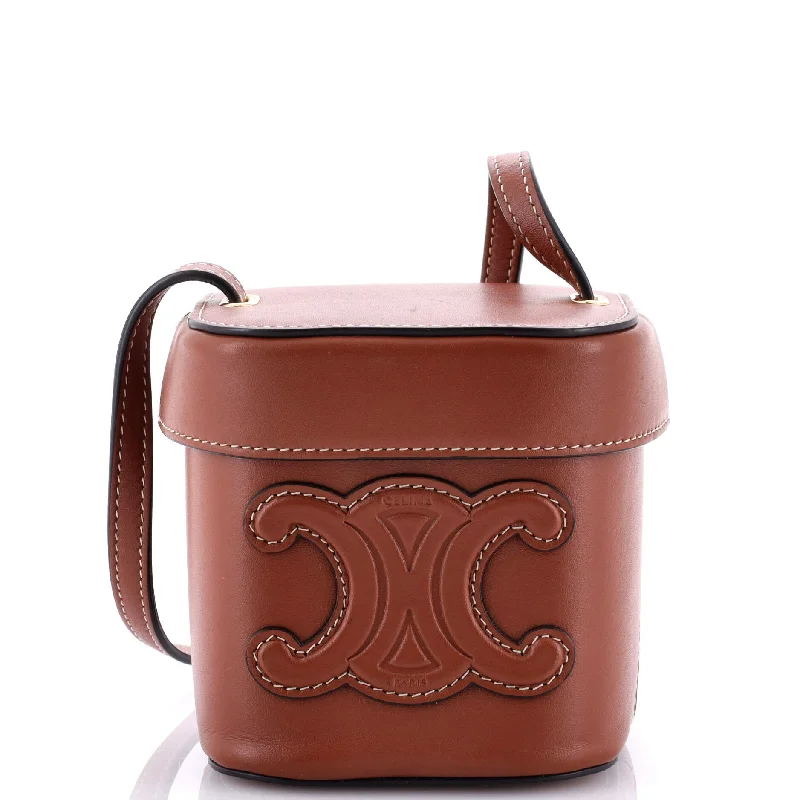 Ladies shoulder bag with lock-Cuir Triomphe Box Bag Leather Small