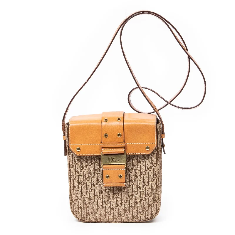 Ladies crossbody bag with stud accents-Street Chic Box Crossbody