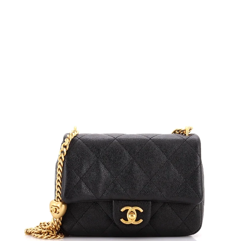 Ladies shoulder bag for casual dinners-Sweet Heart Chain Square Flap Bag Quilted Caviar Mini