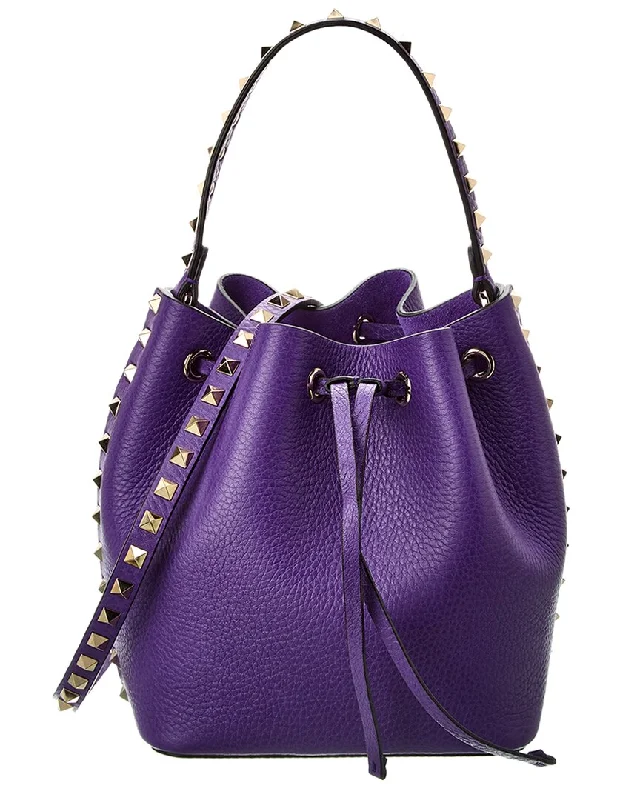 Ladies shoulder bag for zoo trips-Valentino Rockstud Grainy Leather Bucket Bag