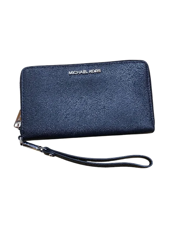 ladies wallet for daily needs-Wallet By Michael Kors, Size: Medium