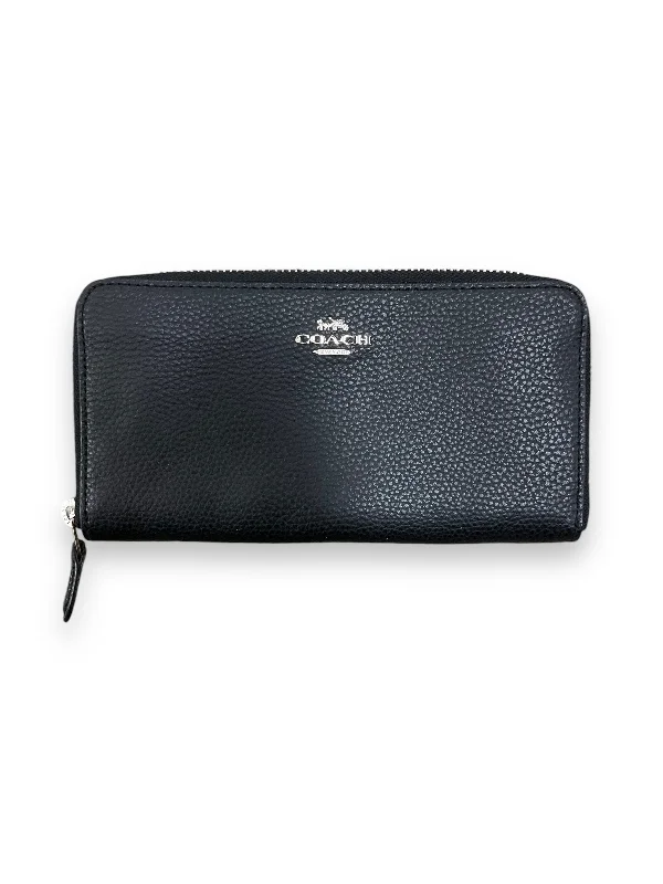 ladies wallet with zipper pouch-Wallet Designer By Coach, Size: Medium