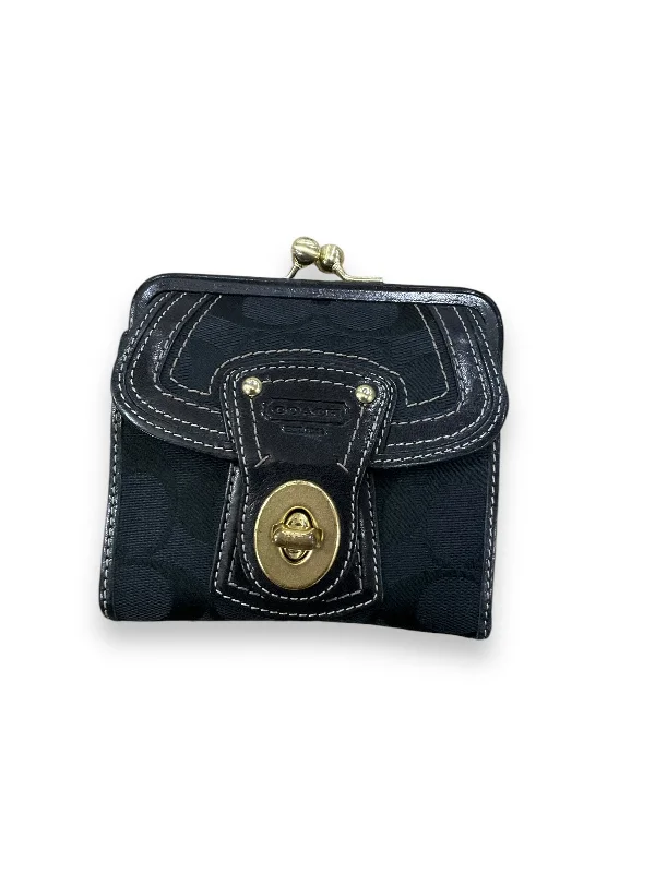 ladies wallet in classic style-Wallet Designer By Coach, Size: Small