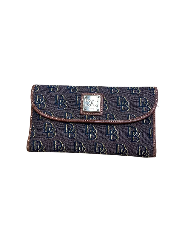 ladies wallet with secure clasp-Wallet Designer By Dooney And Bourke, Size: Medium