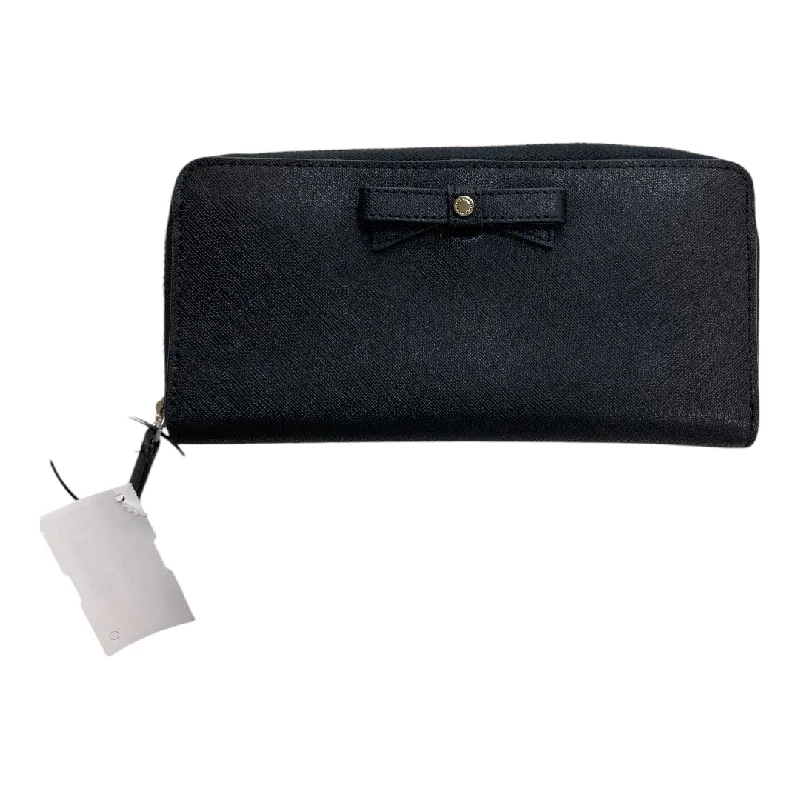 ladies wallet in slim black-Wallet Designer By Karl Lagerfeld, Size: Large