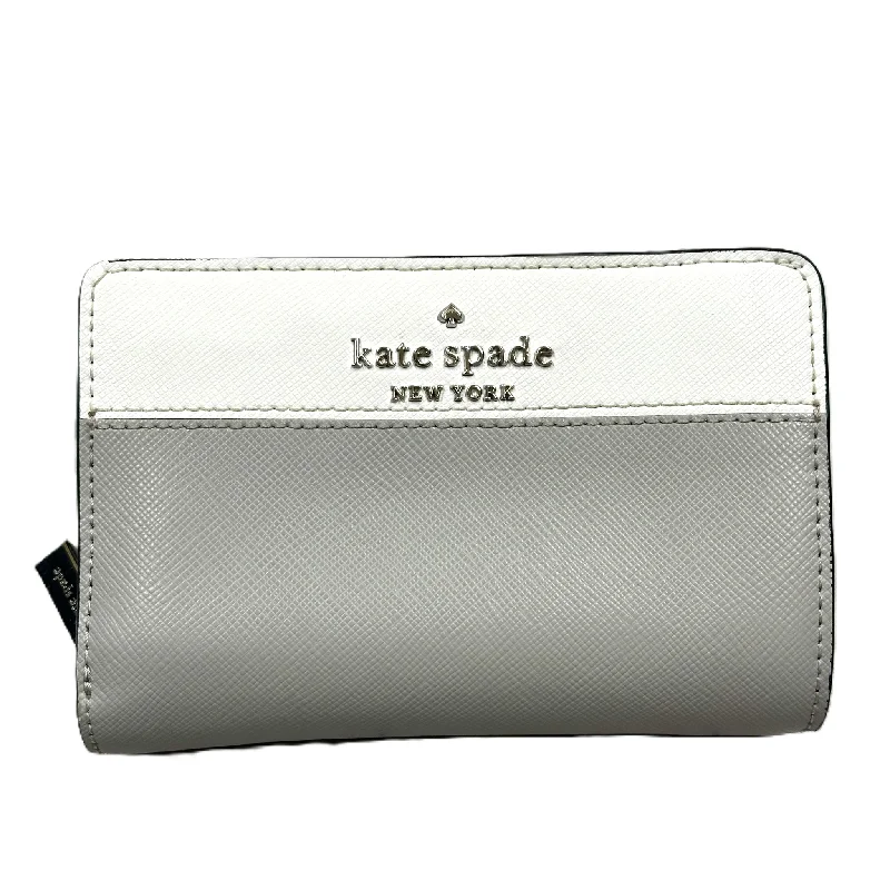 ladies wallet in trendy design-Wallet Designer By Kate Spade, Size: Medium