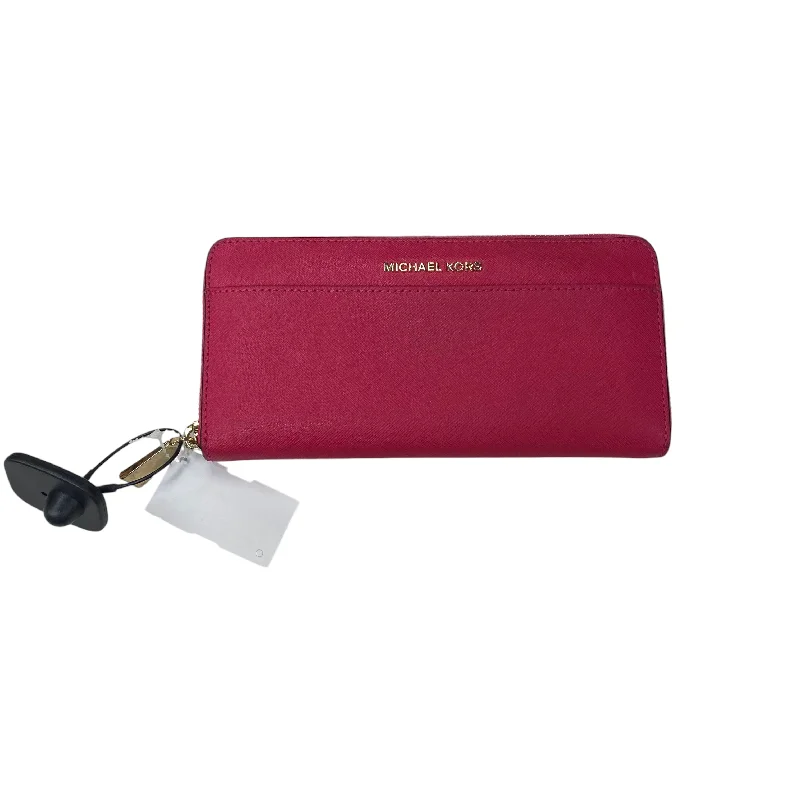 ladies wallet in matte finish-Wallet Designer By Michael Kors, Size: Large