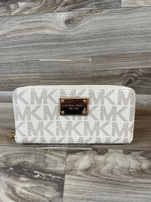 ladies wallet with extra clasp-Wallet Designer By Michael Kors, Size: Large