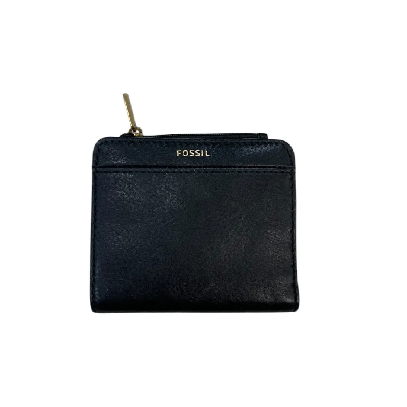 ladies wallet for light carry-Wallet Leather By Fossil, Size: Small