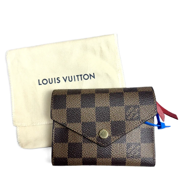 ladies wallet with studded design-Wallet Luxury Designer By Louis Vuitton, Size: Small